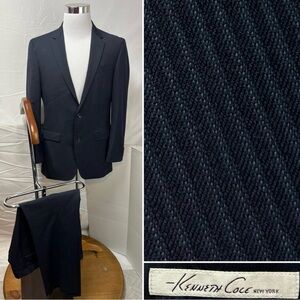 Kenneth Cole 2 Piece Navy Suit 40R 34x30